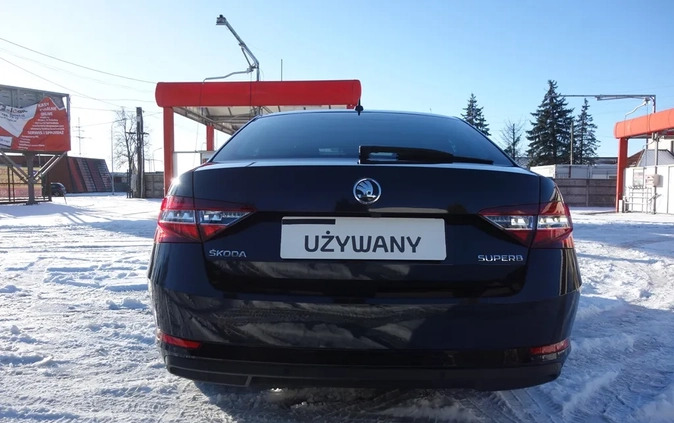 Skoda Superb cena 105000 przebieg: 69700, rok produkcji 2017 z Radzymin małe 232